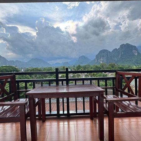 Vang Vieng Backpackers Hostel 방 비엥 외부 사진