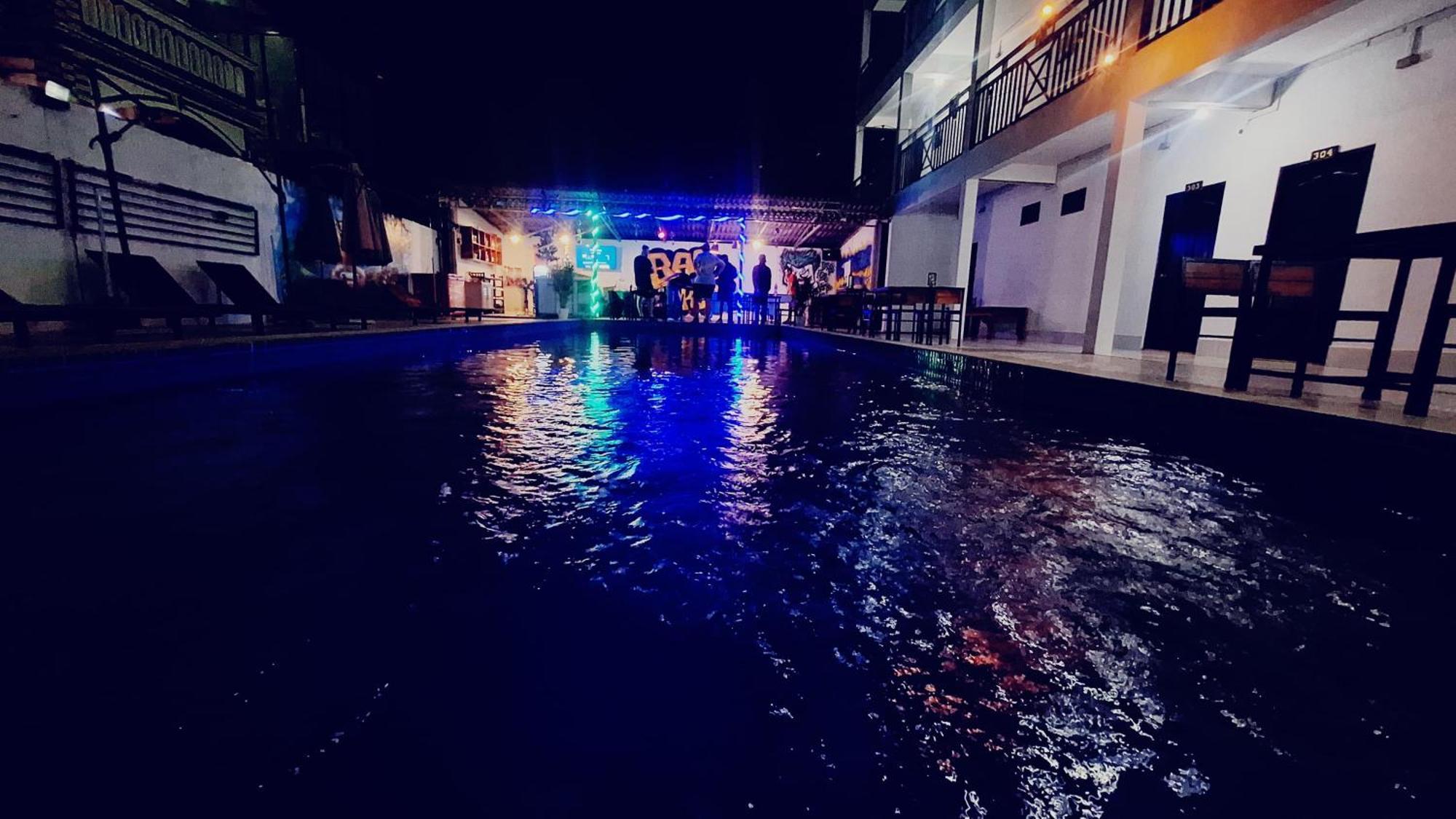 Vang Vieng Santara Backpackers Hostel 외부 사진