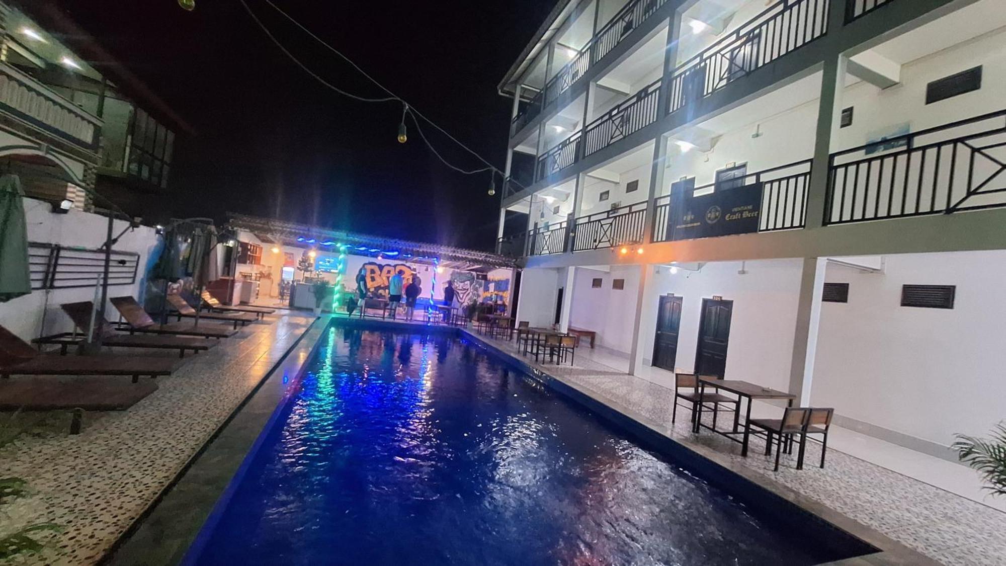 Vang Vieng Santara Backpackers Hostel 외부 사진